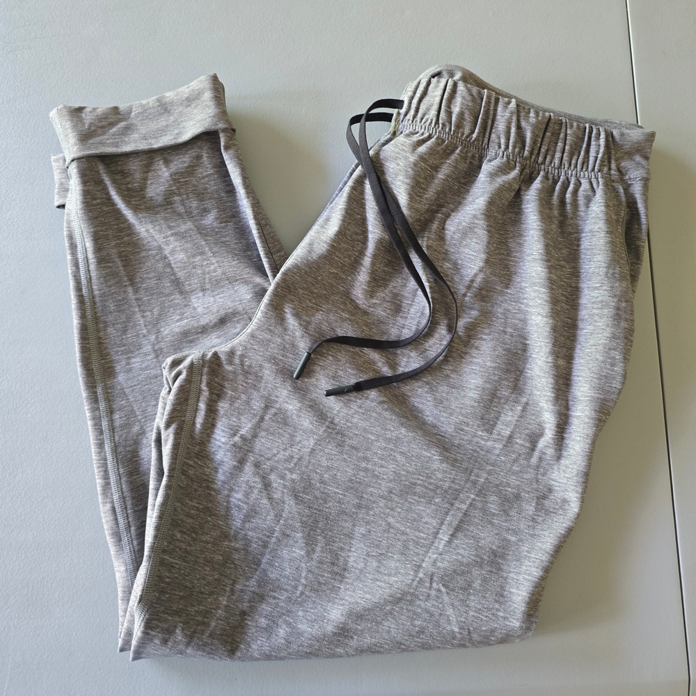 Lululemon Heathered Gray Pants with cuffed hem Size 10